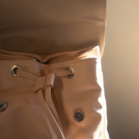 Pink backpack - Picture 2 of 3